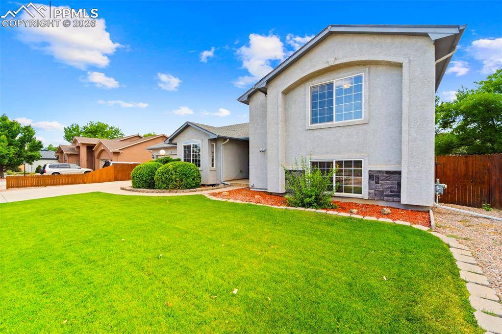 369 Sunlight WAY, Canon City, CO 81212