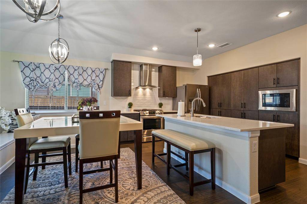 1272 Sumner Street, Aubrey, TX 76227