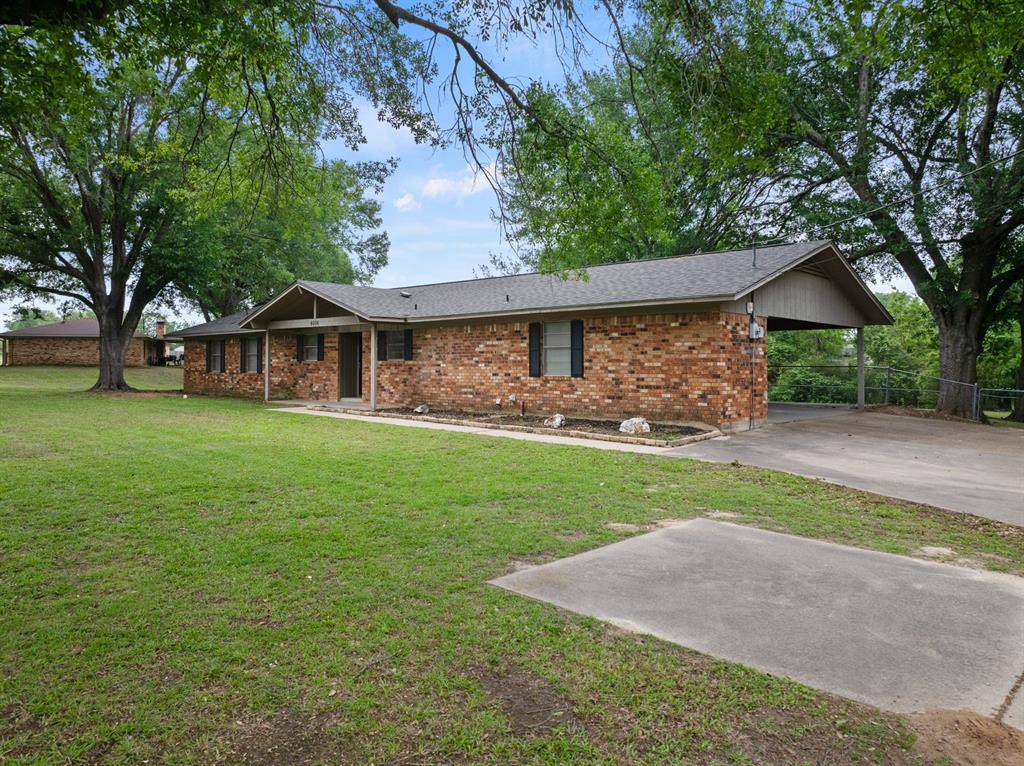 4006 Mark Lane, Mount Pleasant, TX 75455