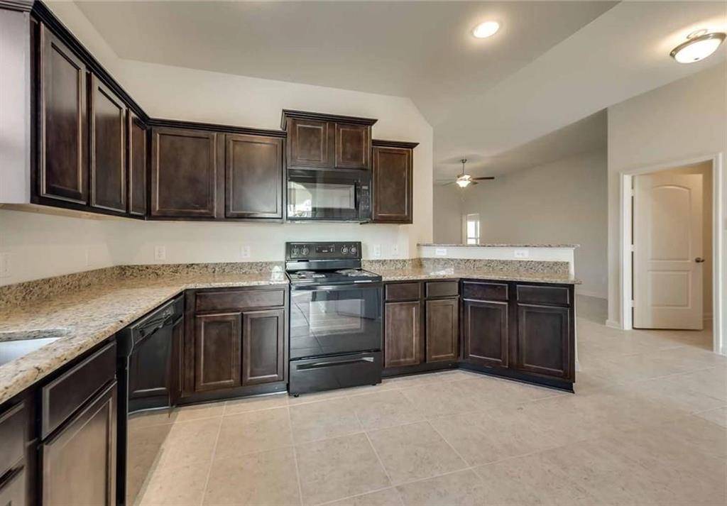 4720 Merchant Trail, Denton, TX 76207