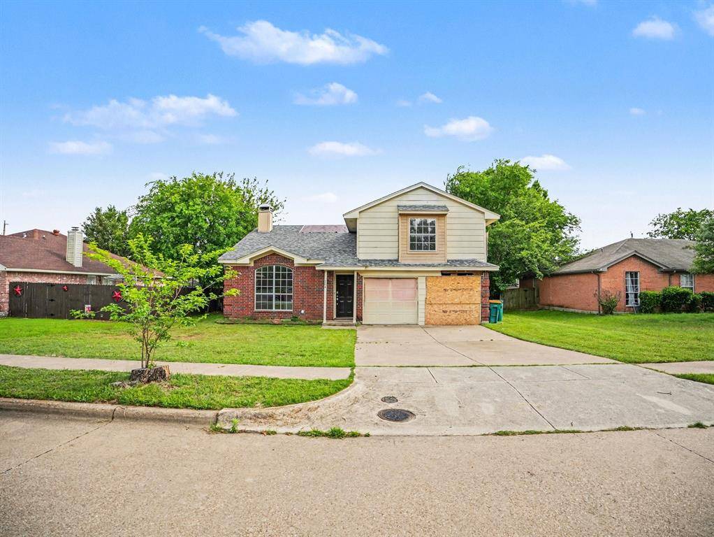 204 Briarglen Drive, Cedar Hill, TX 75104
