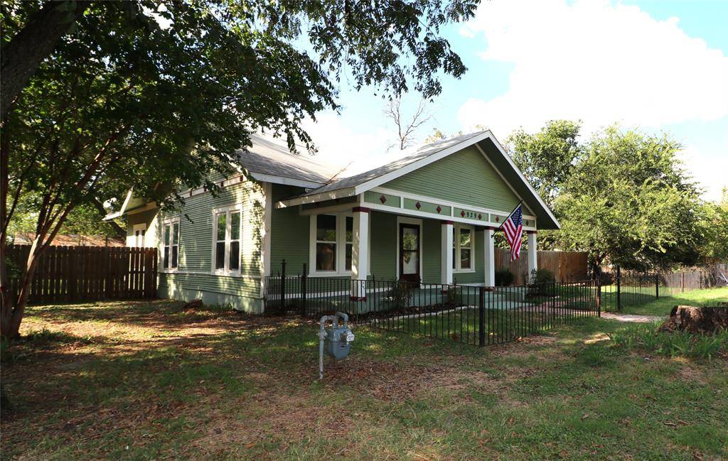 929 Vitalious Street, Ranger, TX 76470