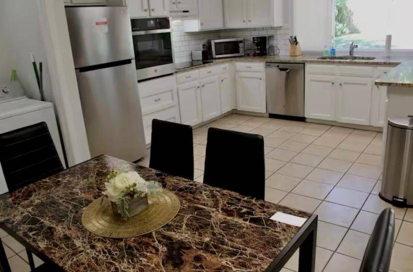 7517 Castillo Road, Fort Worth, TX 76112