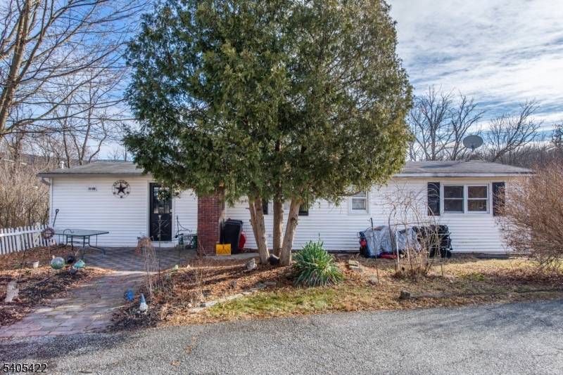 6 Mulberry St, Hamburg Boro, NJ 07419