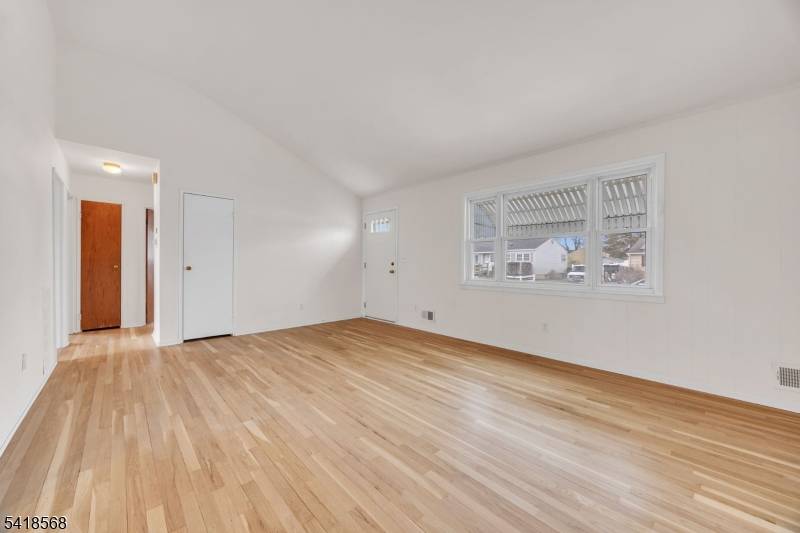 1329 Raritan Ave, Manville Boro, NJ 08835