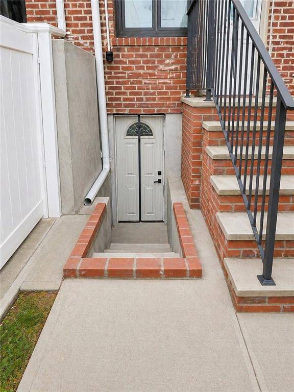 730 Dunne CT, Brooklyn, NY 11235