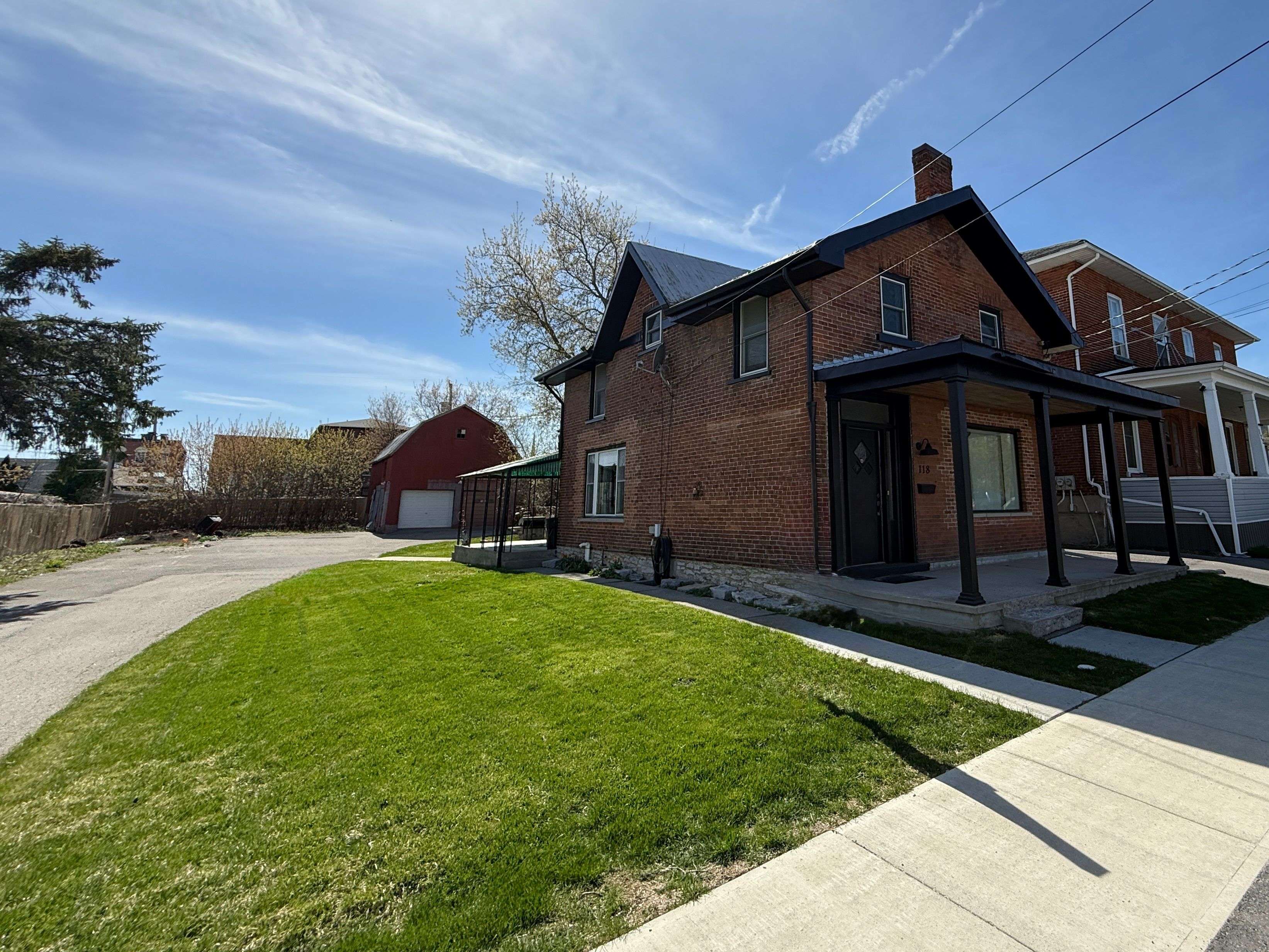 118 East ST E, Greater Napanee, ON K7R 1S6