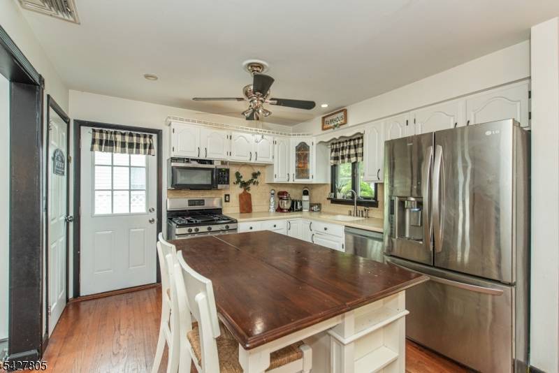 6 Ward Ave, Butler Boro, NJ 07405