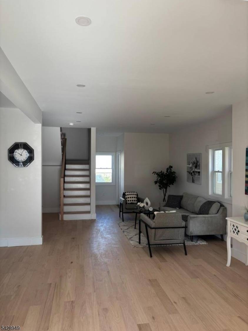 222 E 30Th St, Paterson City, NJ 07514