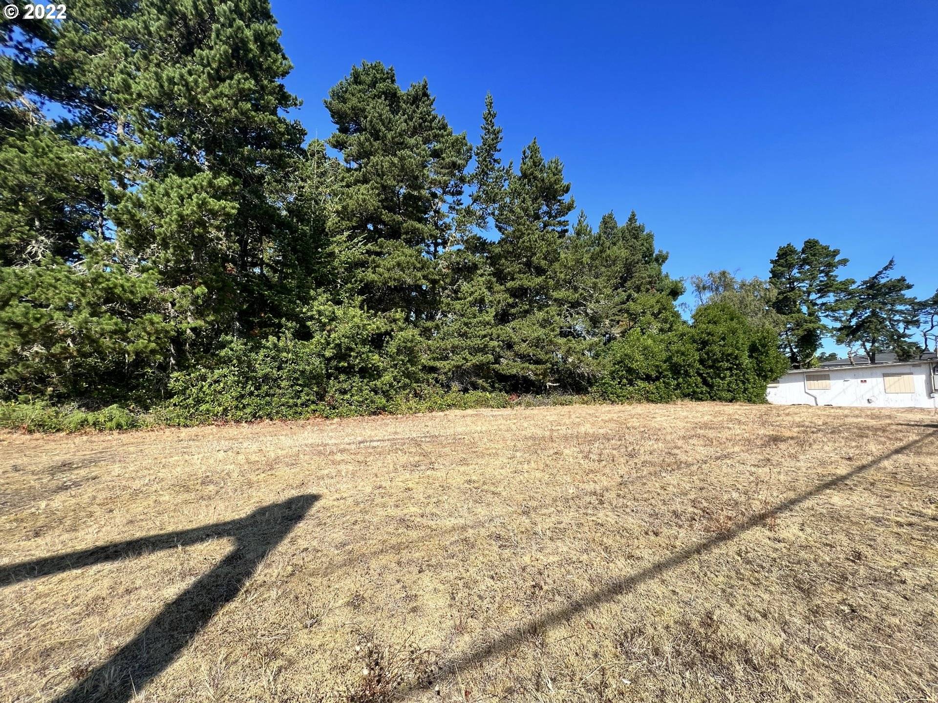 35th - HWY 101 #6600, Florence, OR 97439