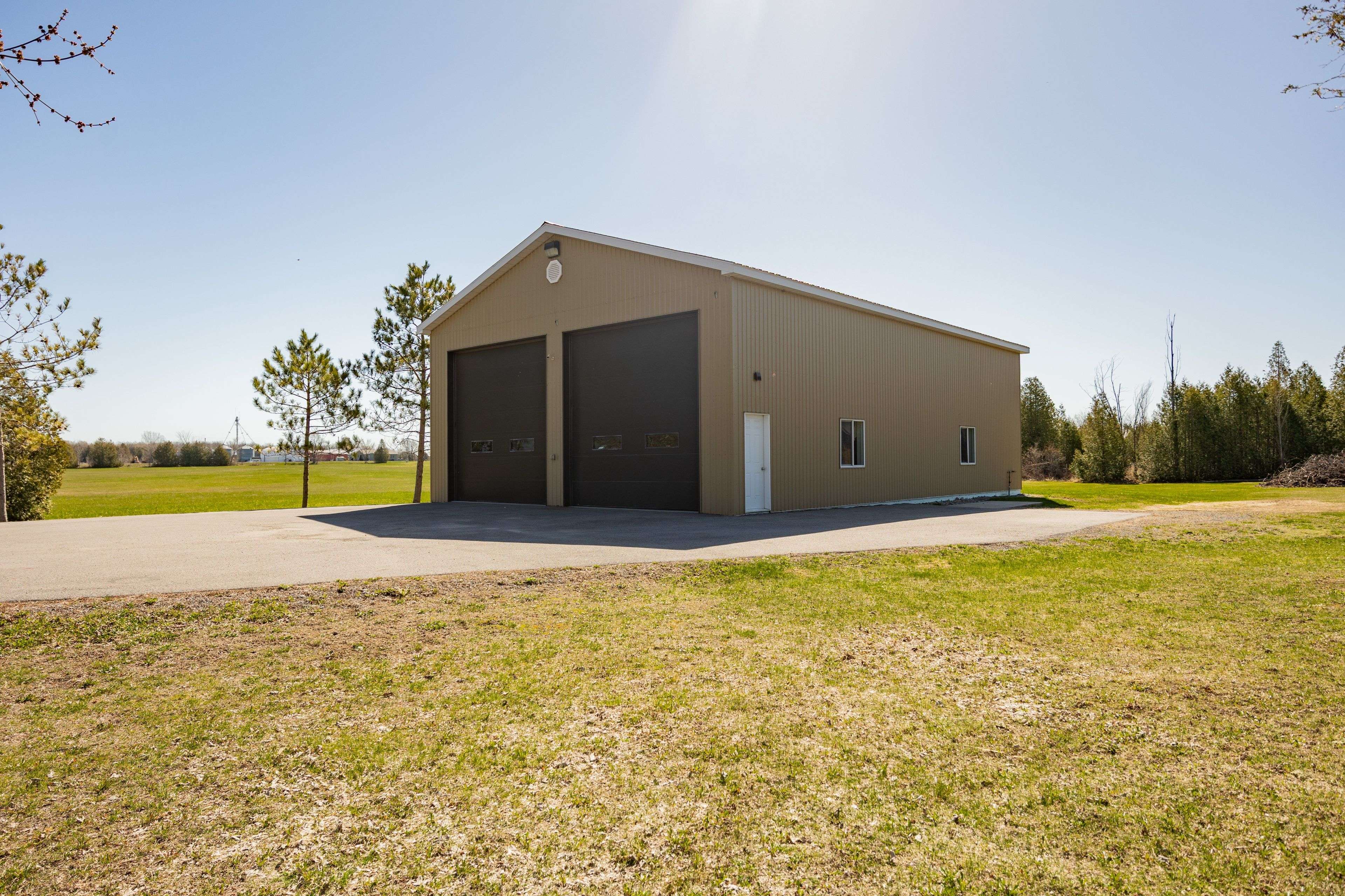 21410 County 10 RD, North Glengarry, ON K0C 1A0