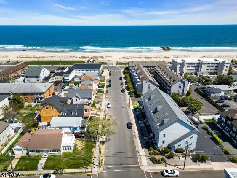 113 LAREINE AVENUE UNIT 301 #301, Bradley Beach Boro, NJ 07720