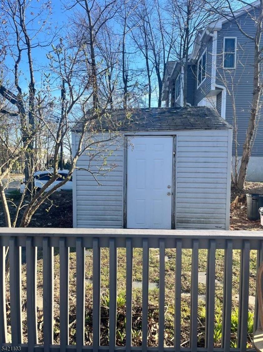 145 Hiawatha Blvd, Parsippany-troy Hills Twp., NJ 07034