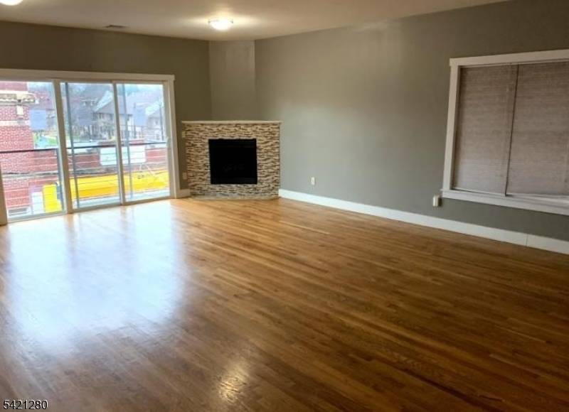 54-56 Oriental St #2, Newark City, NJ 07104