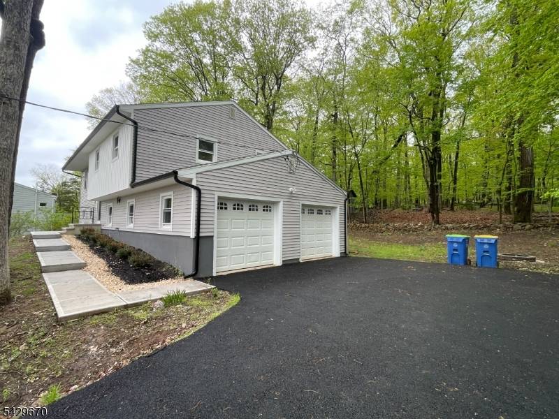 962 Brown Rd, Bridgewater Twp., NJ 08807