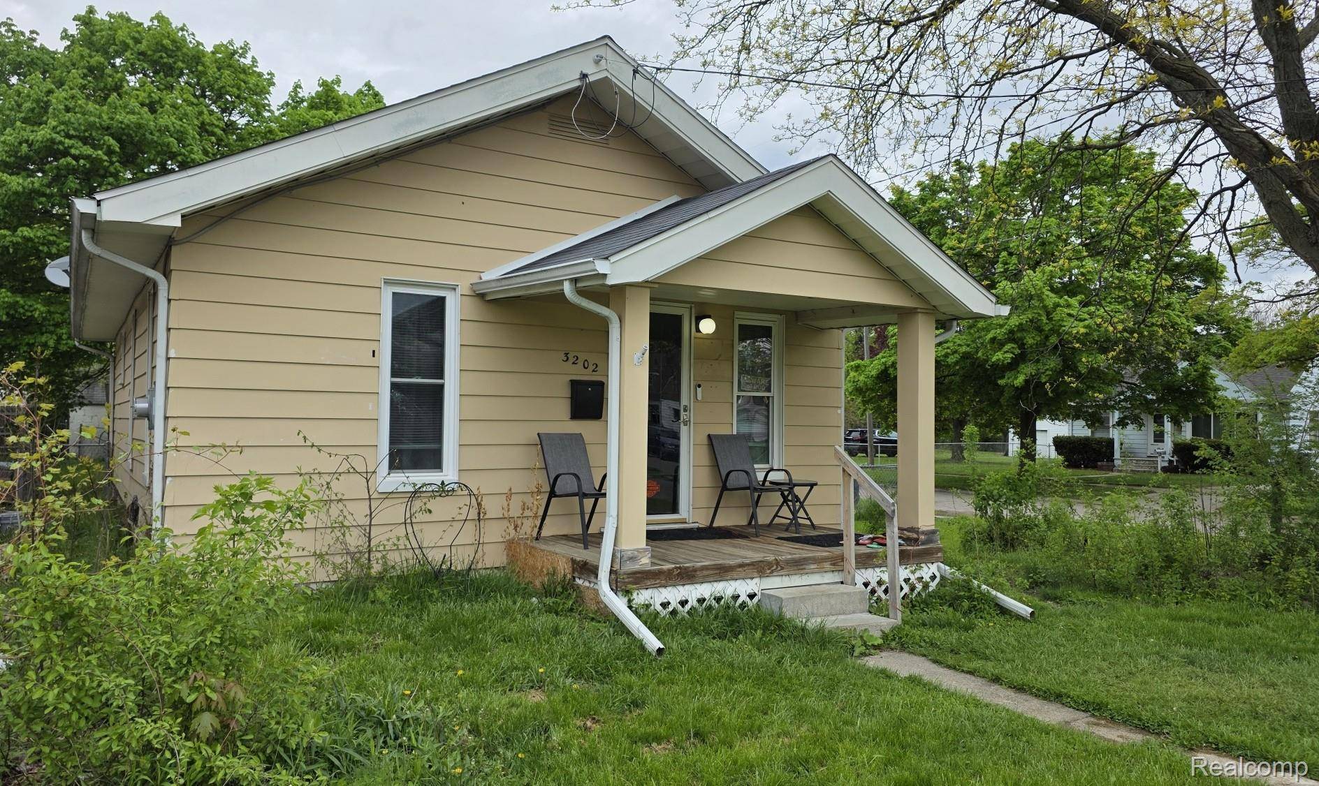 3202 Herrick ST, Flint, MI 48503