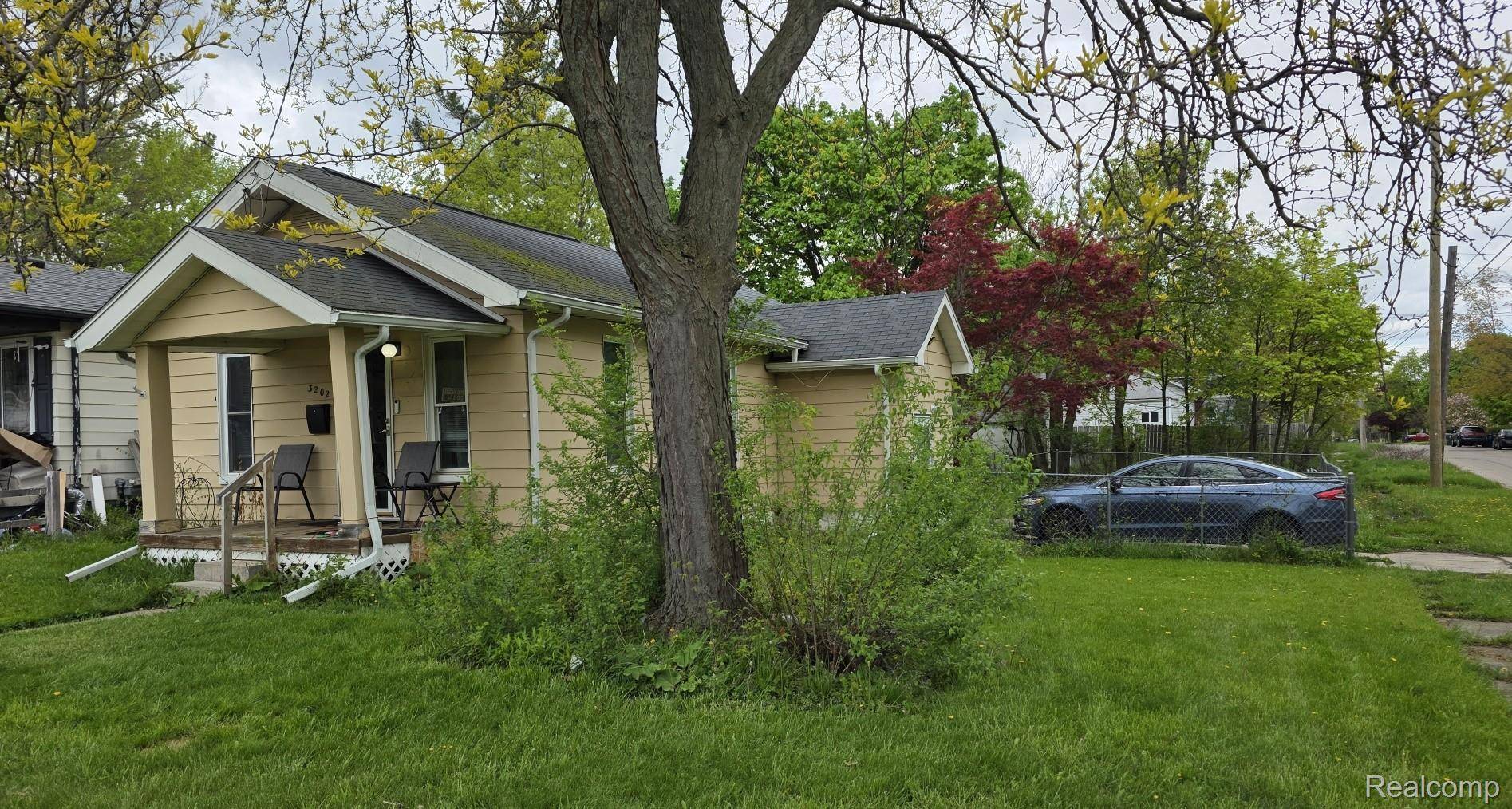 3202 Herrick ST, Flint, MI 48503