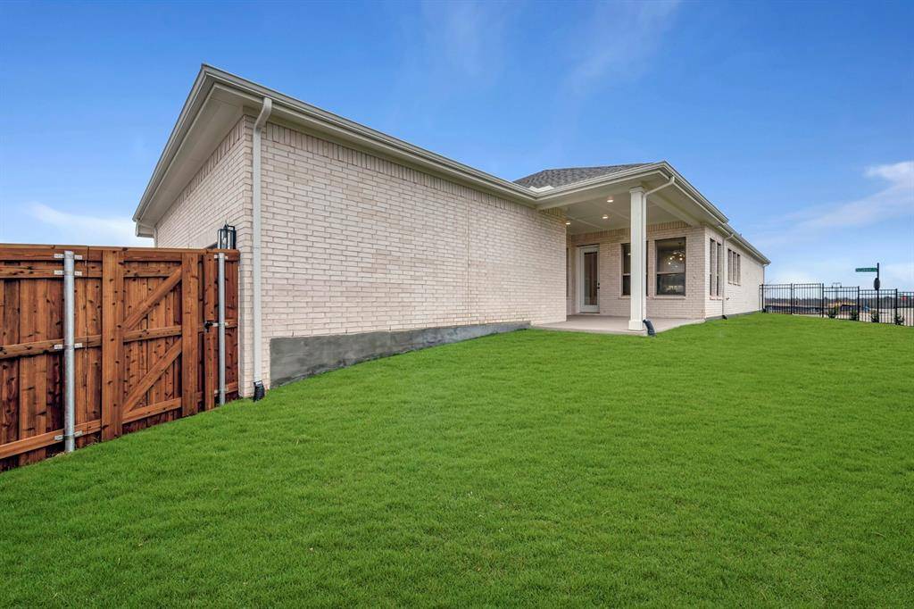 9200 Persimmon Lane, Mesquite, TX 75126