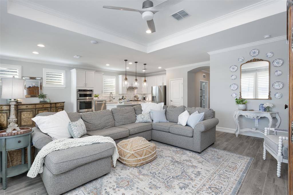 944 Memorial Drive, Little Elm, TX 76227