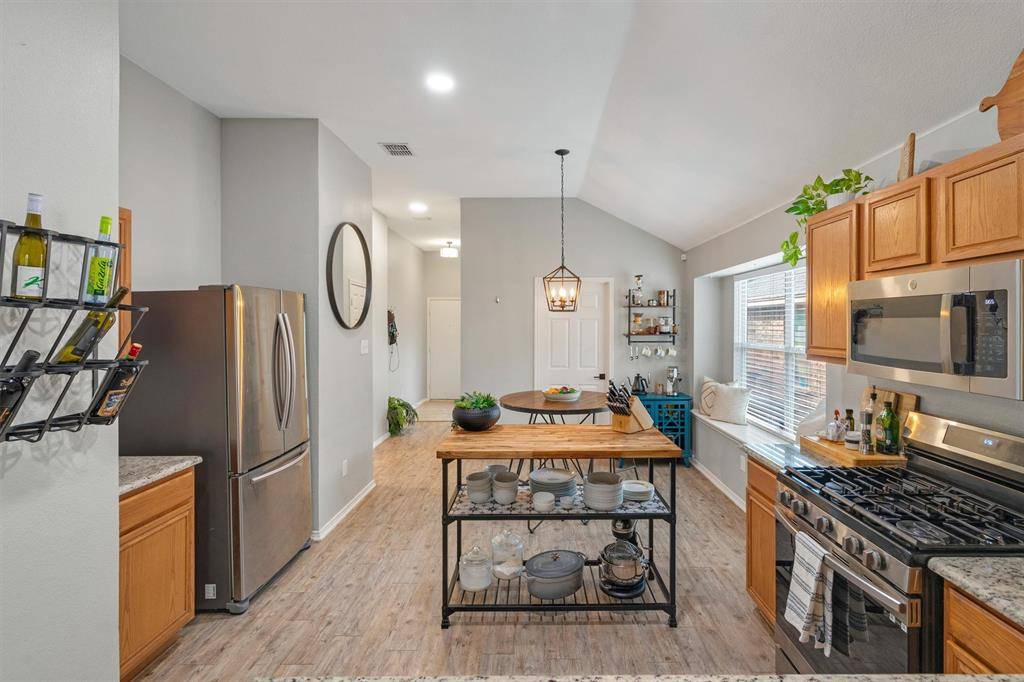 11828 Cottontail Drive, Fort Worth, TX 76244