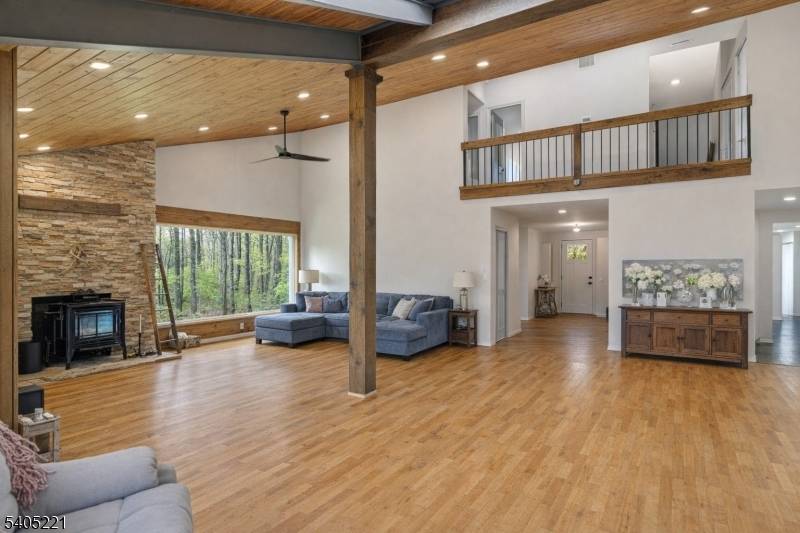 17 Shotwell Rd, Green Twp., NJ 07860