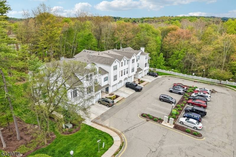 1 Caroline Foster Ct, Morris Twp., NJ 07960