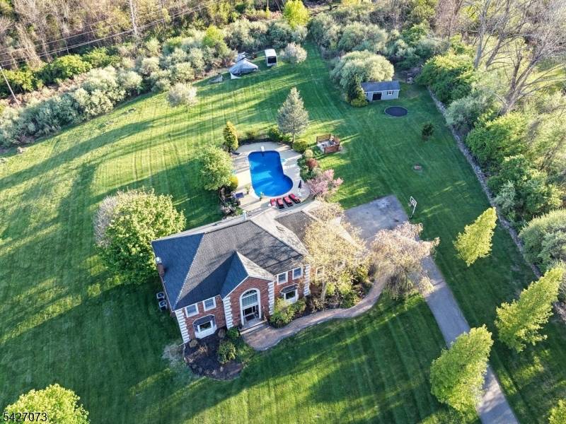 7 Woodfield Rd, Green Twp., NJ 07821