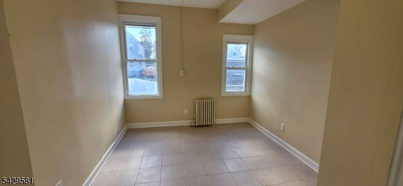 120 Sunset Ave, Newark City, NJ 07106