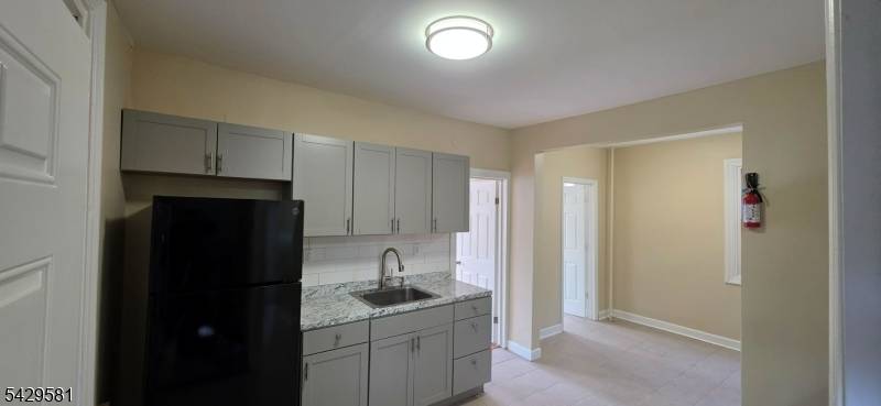120 Sunset Ave, Newark City, NJ 07106