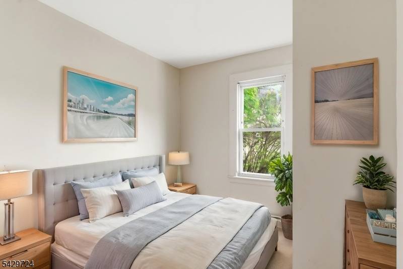 11 Sunset Ave, Newark City, NJ 07106