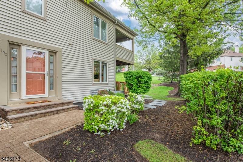 125 Sunrise Dr, Hanover Twp., NJ 07981