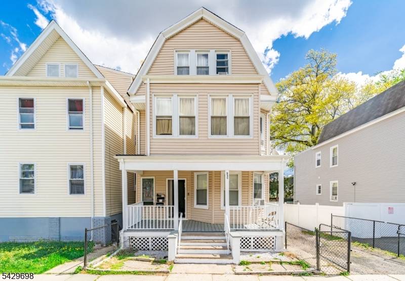 530 Norwood St, East Orange City, NJ 07018