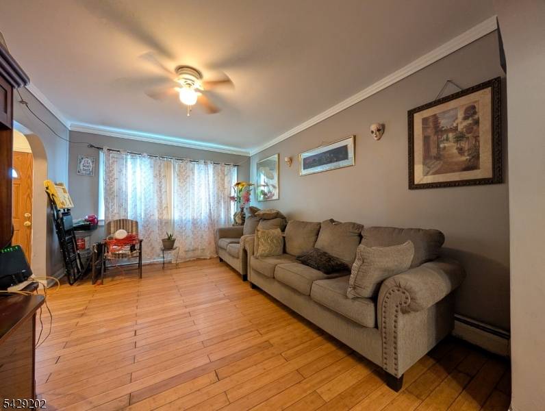 203 Lake St, Newark City, NJ 07104