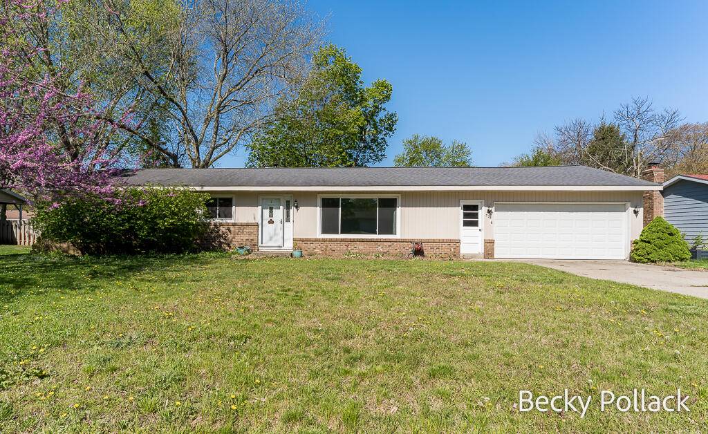 338 N 145th AVE, Park Twp, MI 49424