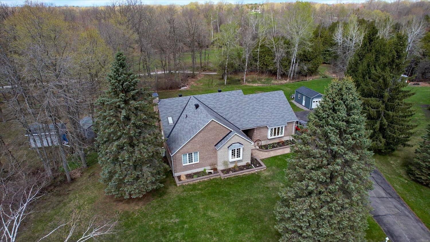8 TUDOR CIR, Rideau Lakes, ON K0G 1L0