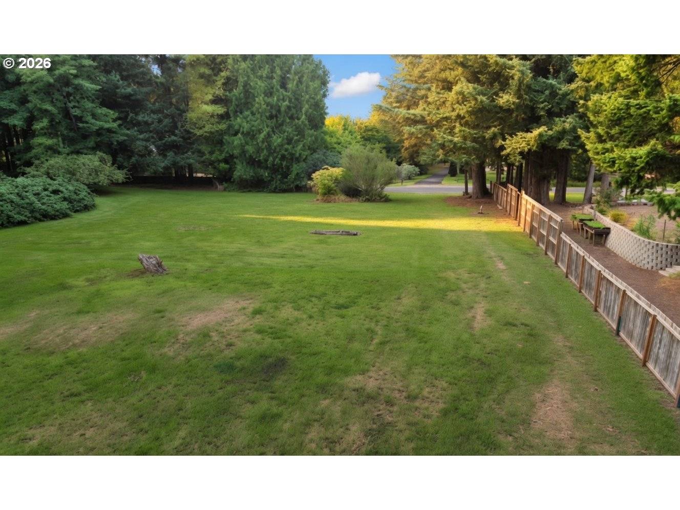 4990 N LOFTUS RD, Florence, OR 97439