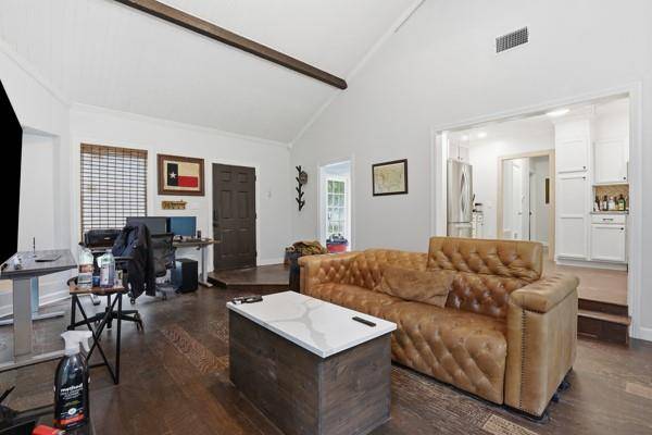 5821 Highland Avenue, Haltom City, TX 76117