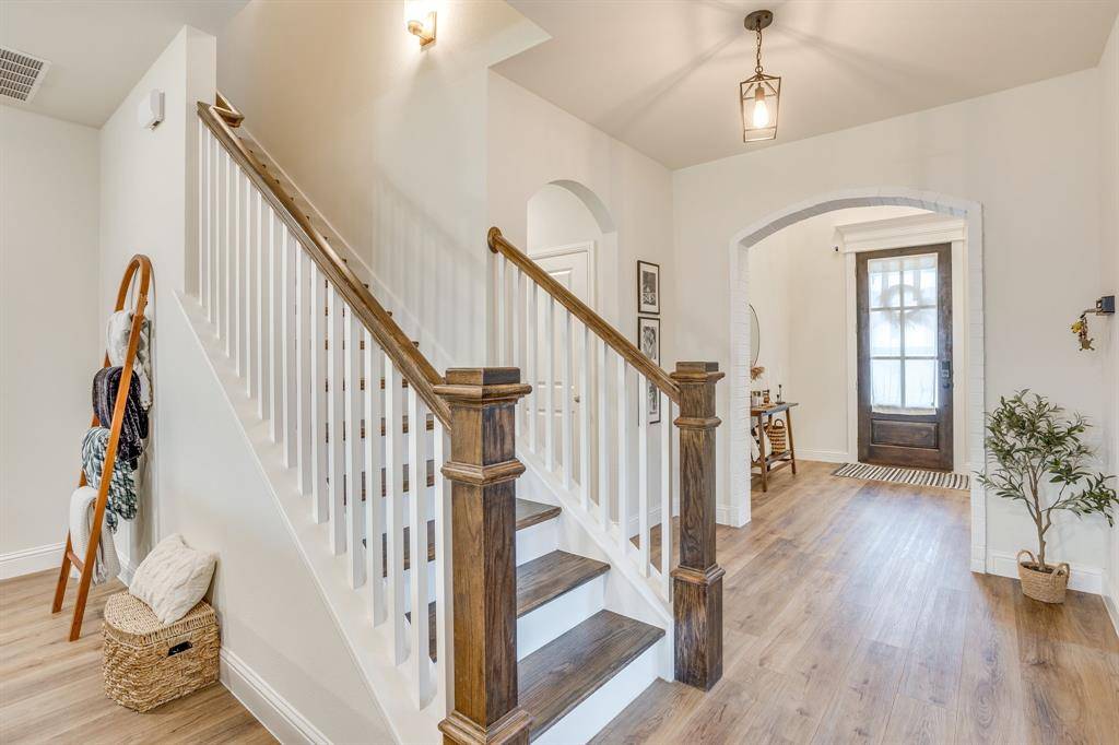 1001 Gannon Valley Trail, Weatherford, TX 76087
