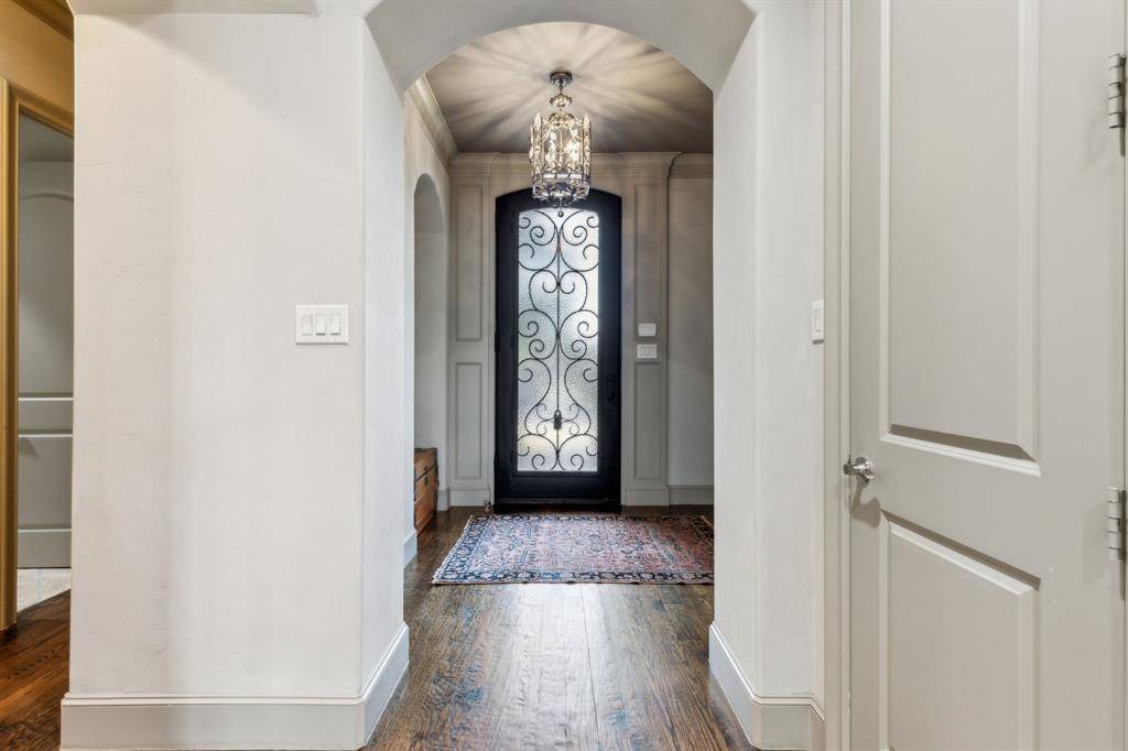 5011 W Hanover Avenue, Dallas, TX 75209