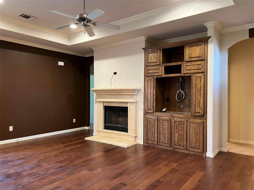 10625 Braewood Drive, Fort Worth, TX 76131