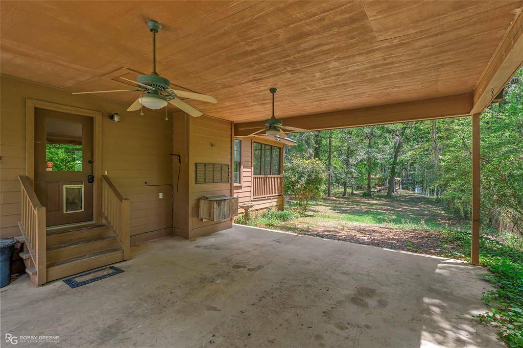183 Lakefront Road, Haughton, LA 71037