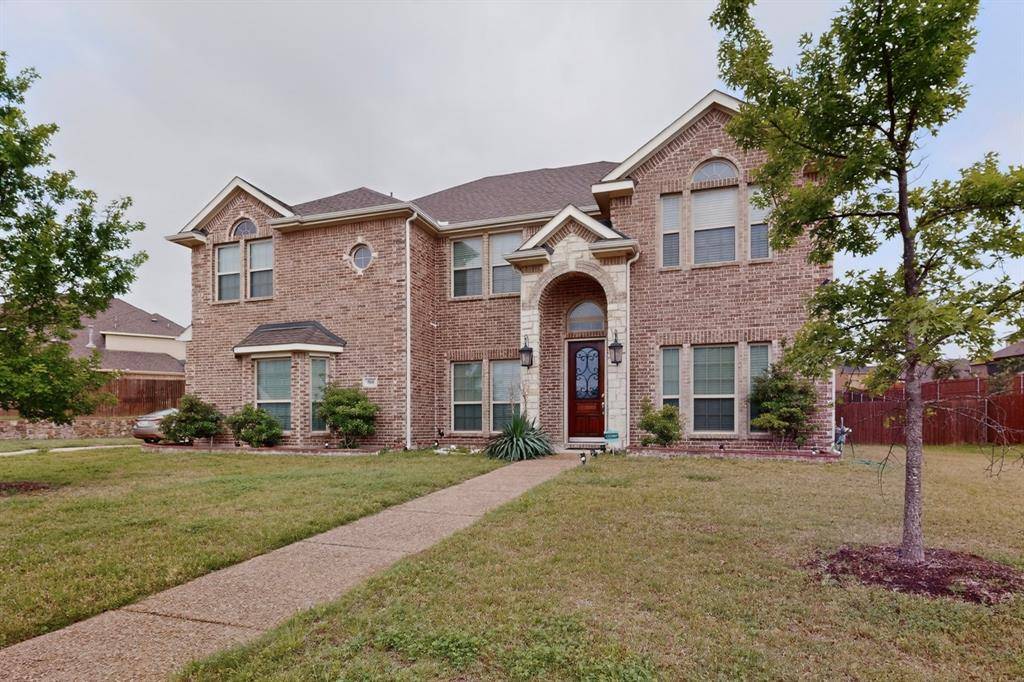 908 Heath Creek Drive, Desoto, TX 75115