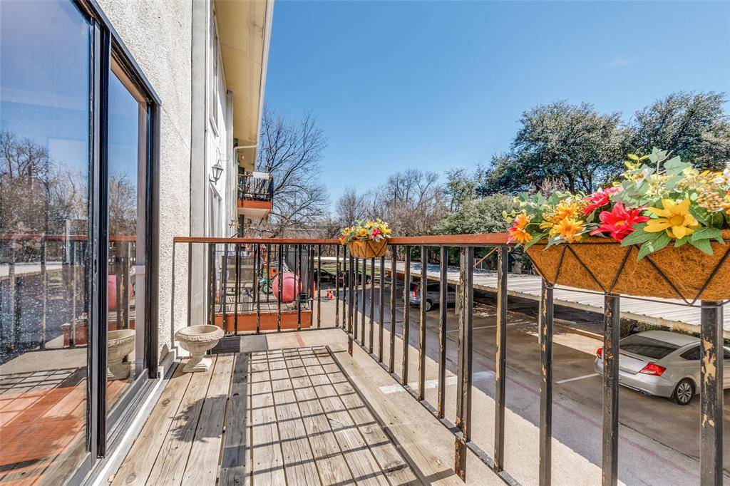 6610 Eastridge Drive #114, Dallas, TX 75231