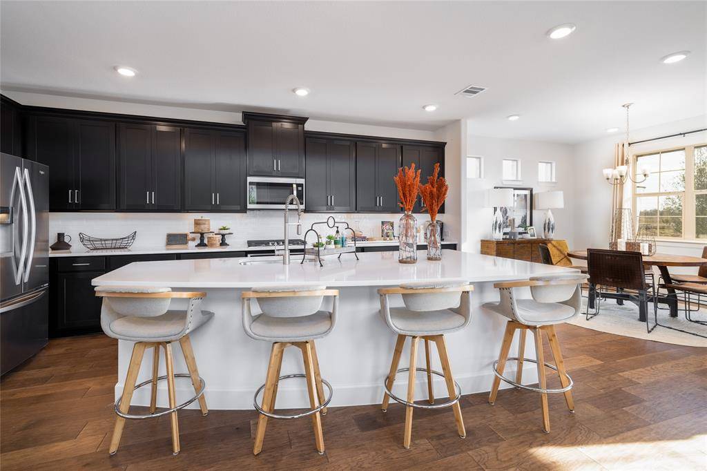 17005 Prieto Avenue, Justin, TX 76247