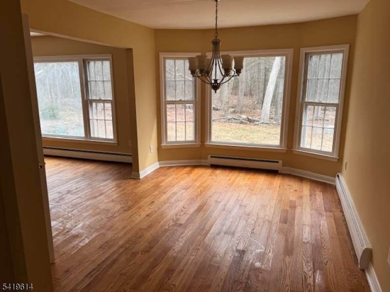 558 Westbrook Rd, Ringwood Boro, NJ 07456