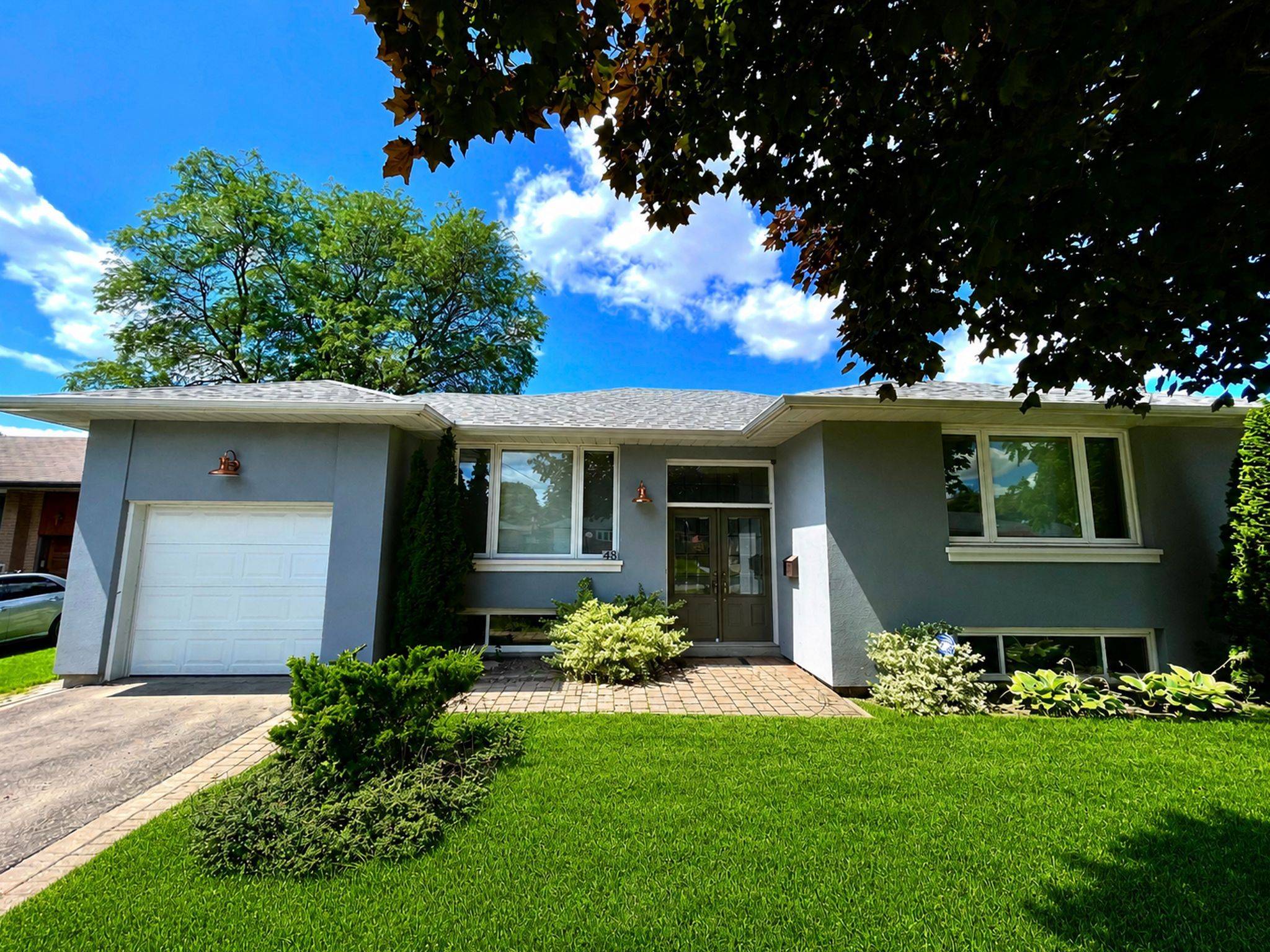 48 Carsbrooke RD, Toronto W08, ON M9C 3C5