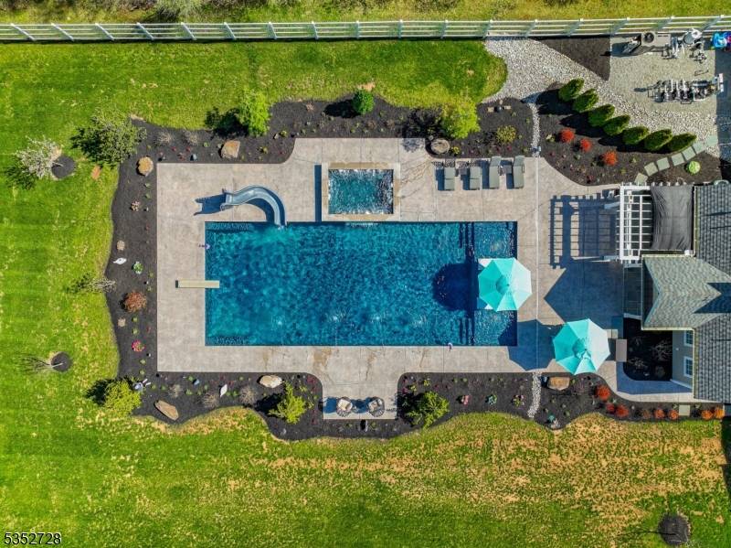114 Federal Twist Rd, Delaware Twp., NJ 08559