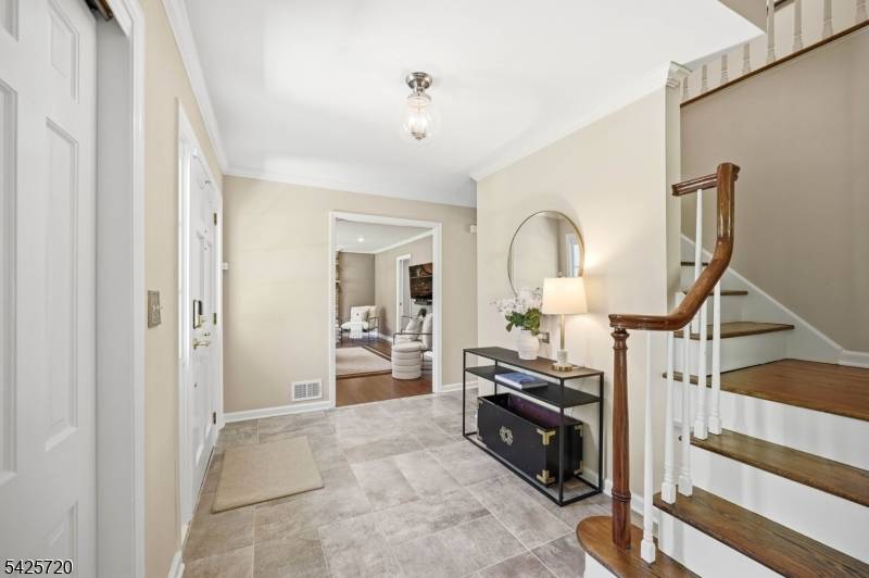 60 Hendricks Dr, Hanover Twp., NJ 07950