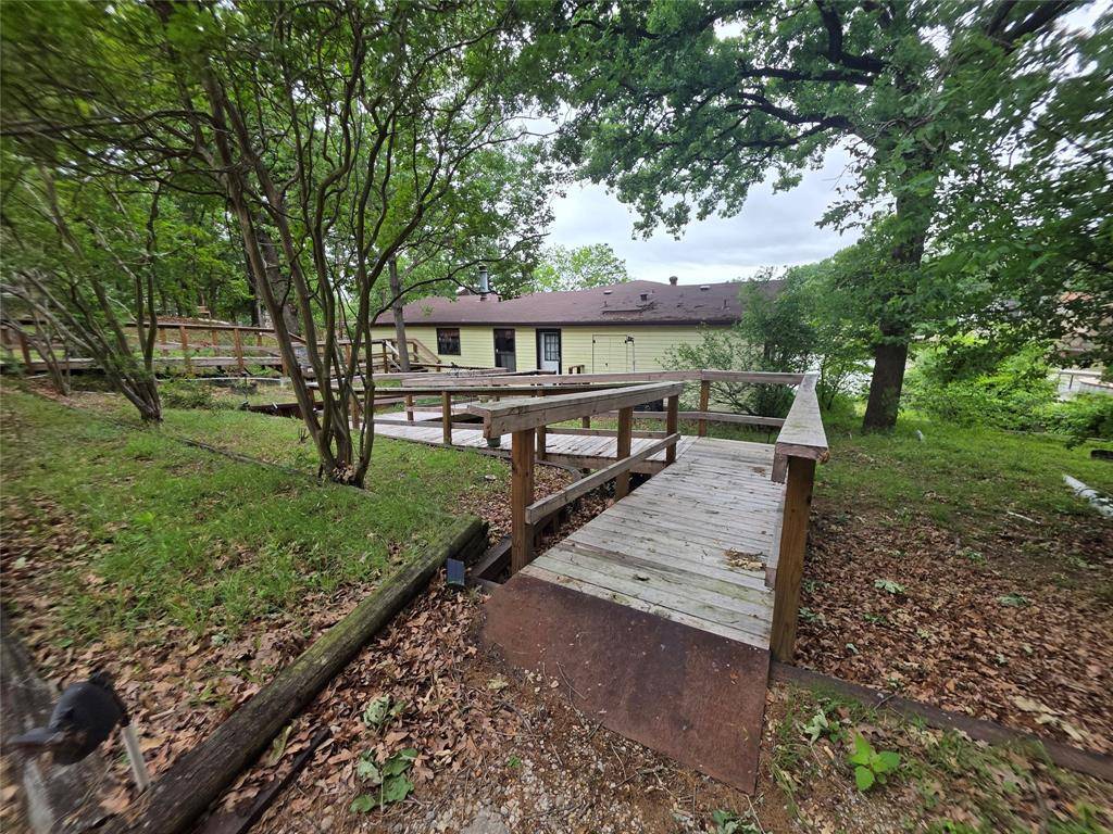 100 Tangle Drive, Tool, TX 75143