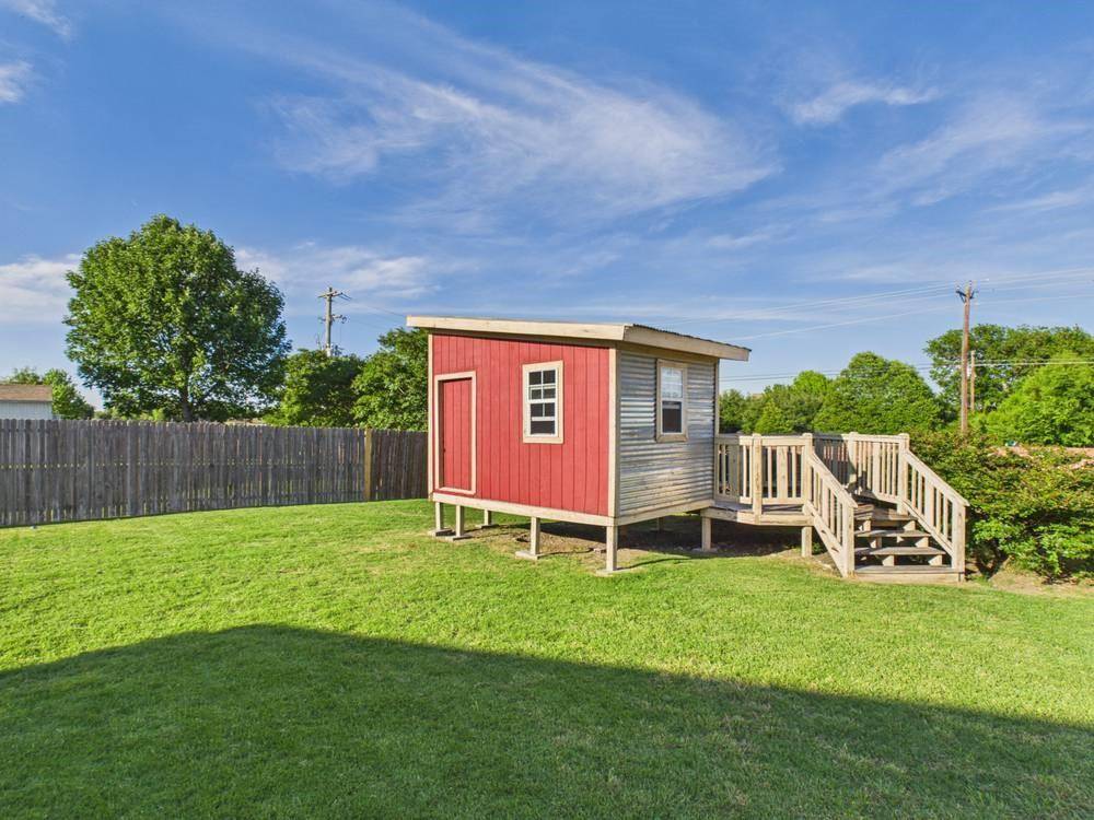 742 Mill Pond Drive, Midlothian, TX 76065